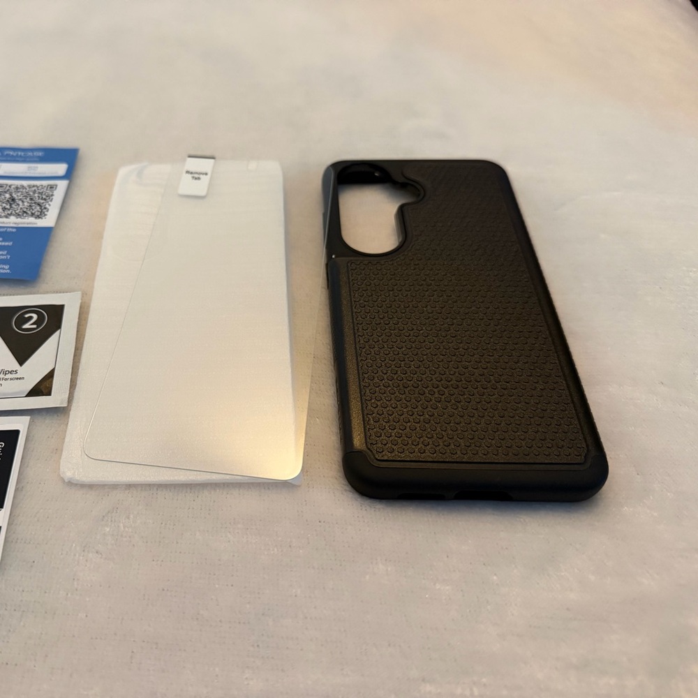 Black Phone Case with Screen Protector for Samsung Galaxy S26